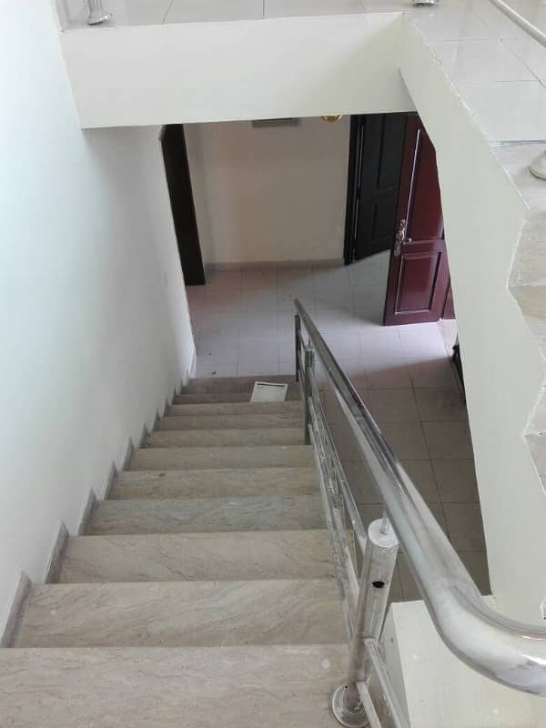 10-Marla 04-Bedroom With Basement House Available For Sale In Sector-C, Askari-10, Lahore Cantt. 15