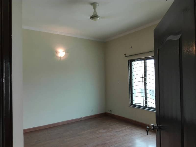10-Marla 04-Bedroom With Basement House Available For Sale In Sector-C, Askari-10, Lahore Cantt. 18