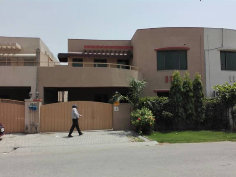 10-Marla 04-Bedroom With Basement House Available For Sale In Sector-C, Askari-10, Lahore Cantt. 22