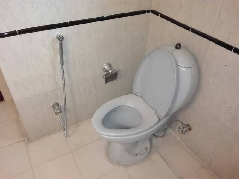 10-Marla 04-Bedroom With Basement House Available For Sale In Sector-C, Askari-10, Lahore Cantt. 29