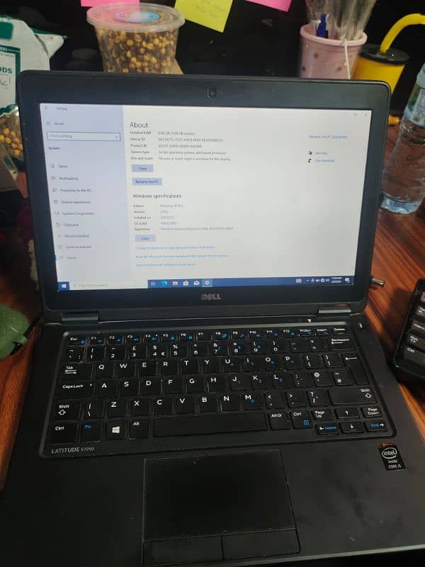 Dell Latitude E7250 | Core i5 5th Gen | 8GB RAM | 0