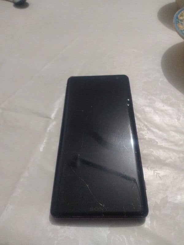 Sony xperia zx3 Only screen crack but No issue 1