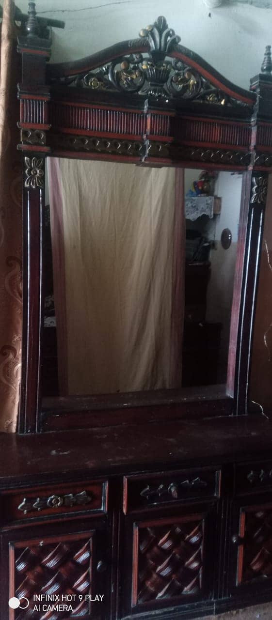 Good Quality Double Bed, Side Tables and Dressing Table for Sale 8