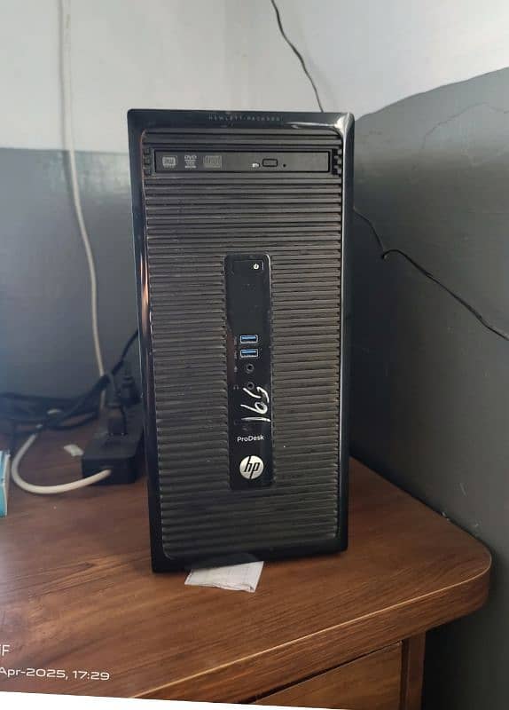 Desktop - Intel Core i7- 4th gen, 16GB,256 ssd, 512 hard 0