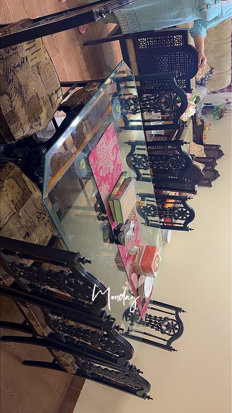 Dinning table with 8 chairs 3