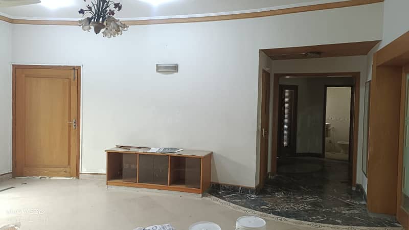 1 Kanal Lower Portion Is Available For Rent In Dha Phase 5 Near Wateen Chowk 41