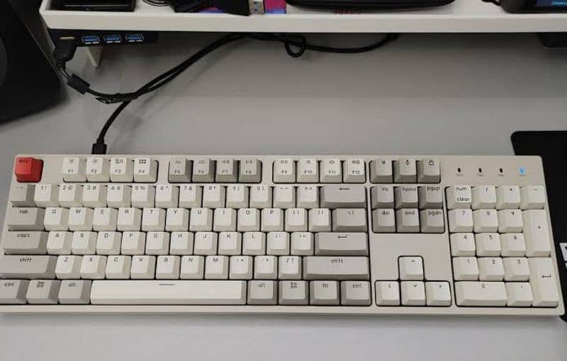 Keychron C2 Retro Gaming Mechanical Keyboard - Excellent Condition 0