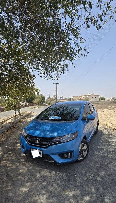 Honda Fit 2015 (Hybrid) 1