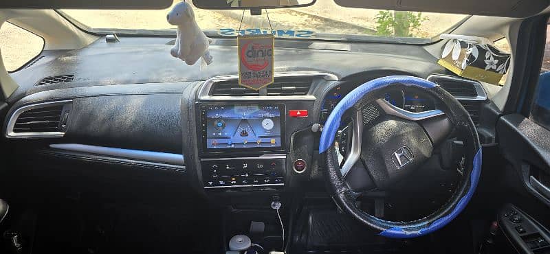 Honda Fit 2015 (Hybrid) 12