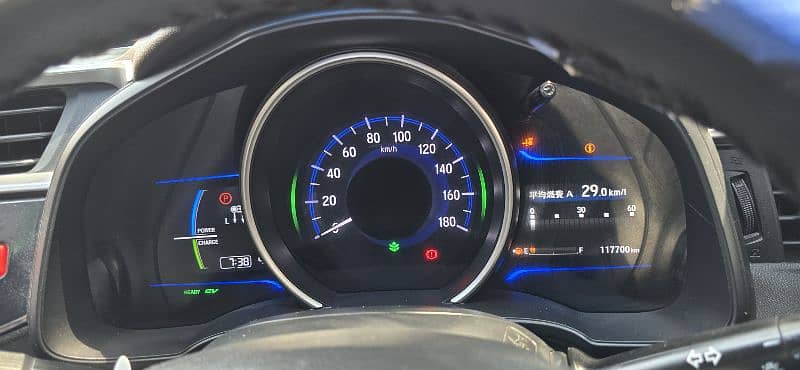 Honda Fit 2015 (Hybrid) 14
