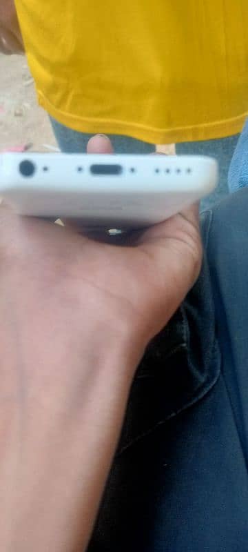 iPhone 5 non pta condition 10by10 2