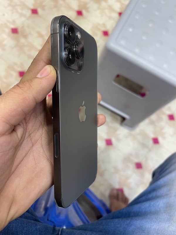 I phone 13 pro max With Box 3