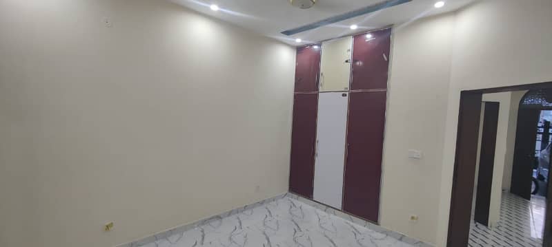 5 Marla lower portion available for rent in nasheman Iqbal phase 2 3