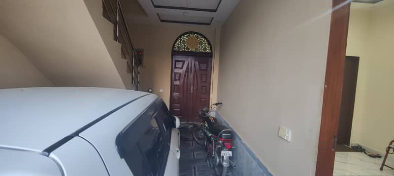 5 Marla lower portion available for rent in nasheman Iqbal phase 2 11