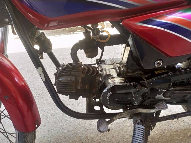 Honda CD100 Motorcycle 3