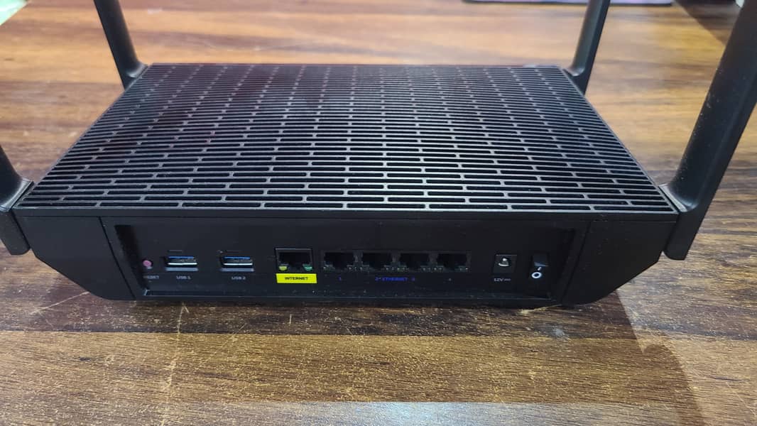 Linksys WiFi 6 Gaming Router EA9350 Dual-Band AX4500 (Renewed) 2