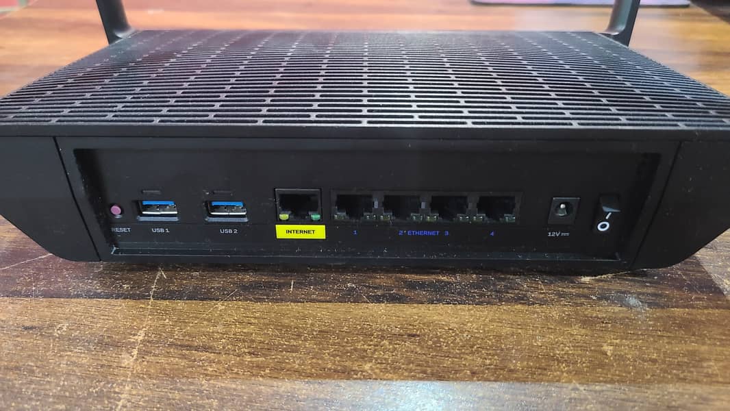 Linksys WiFi 6 Gaming Router EA9350 Dual-Band AX4500 (Renewed) 5