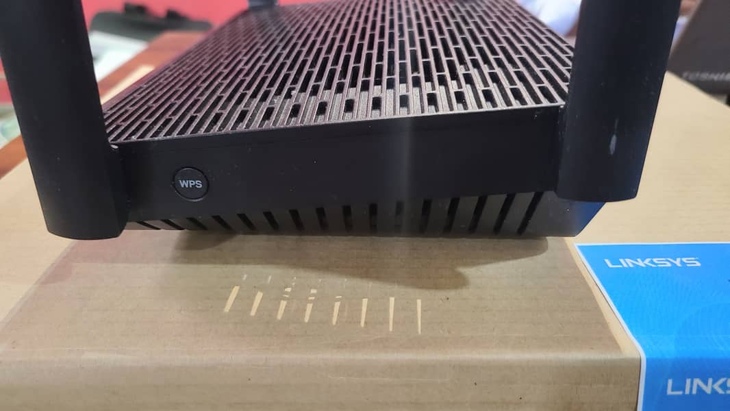 Linksys WiFi 6 Gaming Router EA9350 Dual-Band AX4500 (Renewed) 7