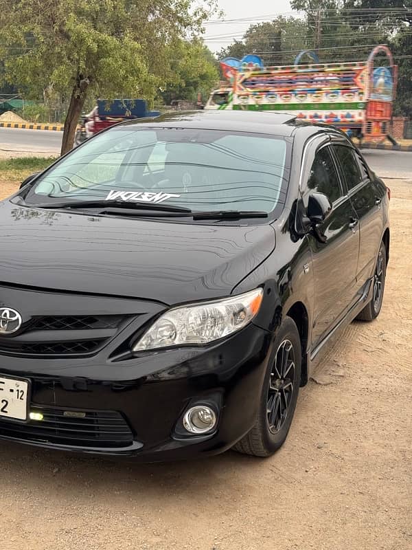 Toyota Altis Grande 2012 4