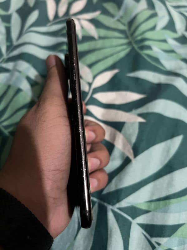 moto z3 pta approved condition 10 by 8 hai 1