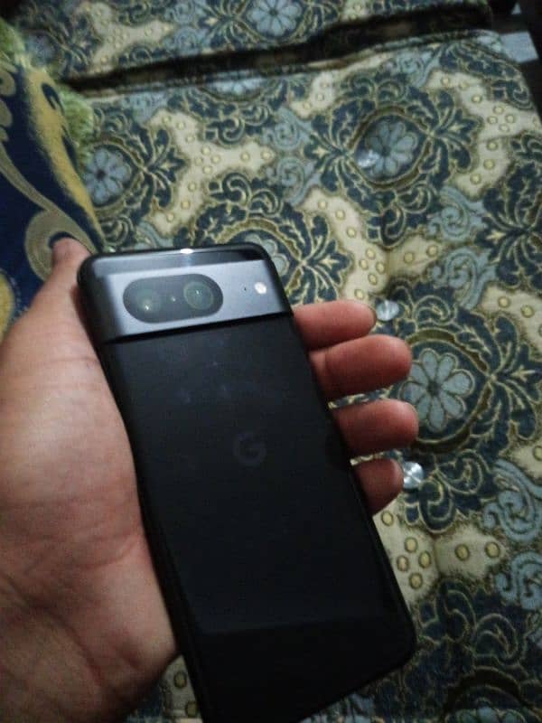 pixel 8 8/128 approved with original Google charger 2