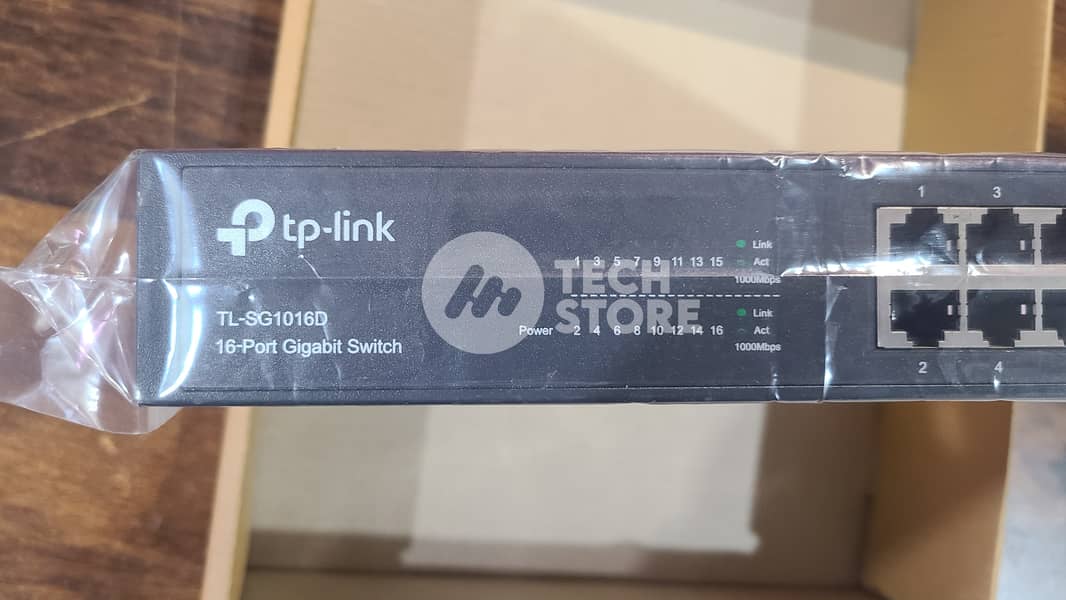 Tplink TL-SG1016D 16-Port Gigabit Desktop/Rackmount Switch (Renewed) 11