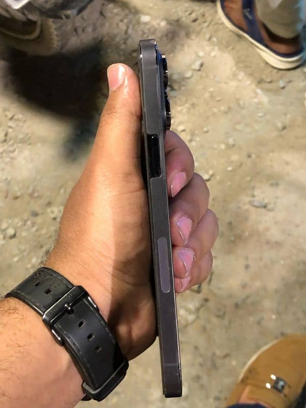 I Phone 14 Pro Max 3