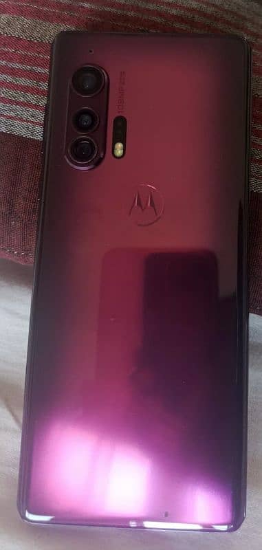 moto edge plus 1