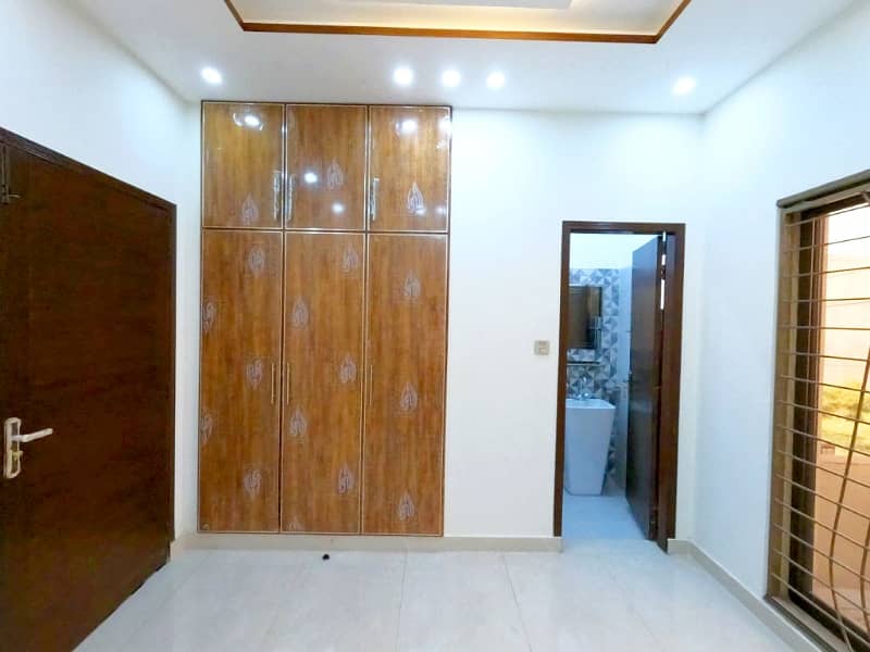 Spacious 5 Marla House Available For Sale In Jubilee Town - Block F 40