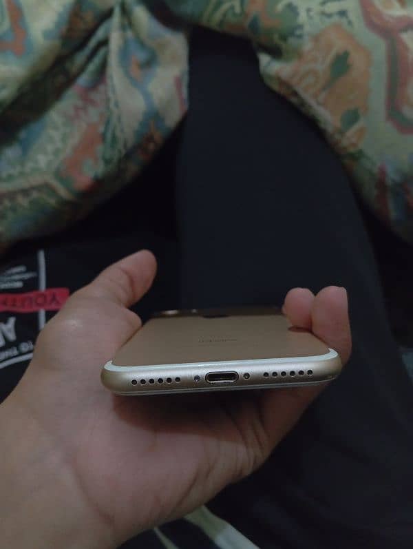 iPhone 7non pta 1