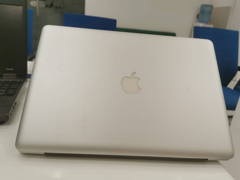 Apple Macbook Pro A1286 Core i7 3rd Generation (Urgent) 1