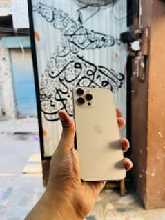 iphone 12 Pro Max 128GB 87 Health Waterpack