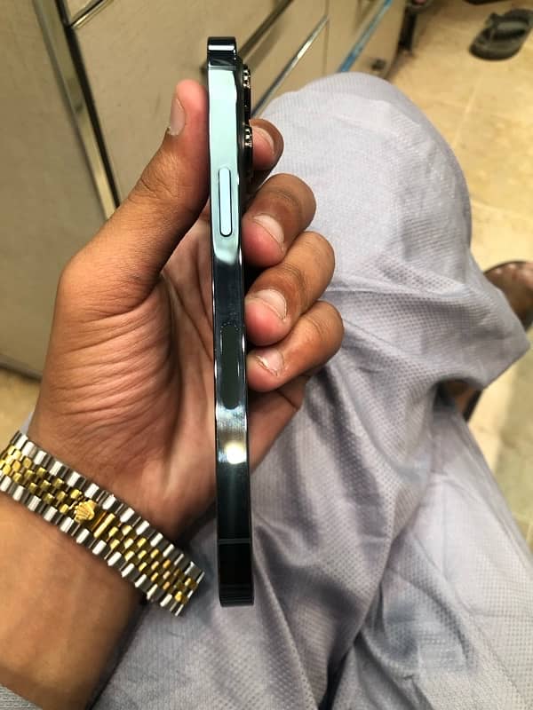 iphone 13 pro non pta original condition 0