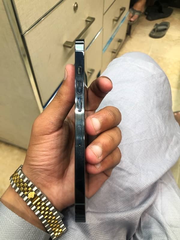 iphone 13 pro non pta original condition 4