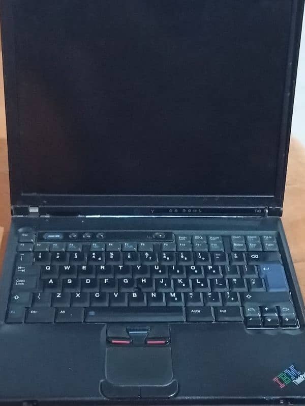 Dead Laptop Available for sale 2