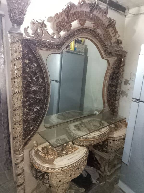 king size bed with two side table with the dressing table 1