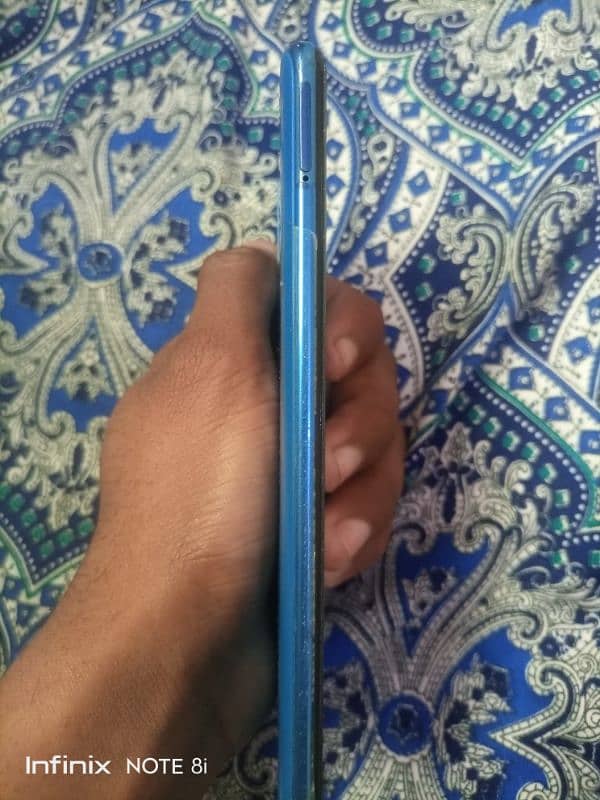 SAMSUNG A50 6