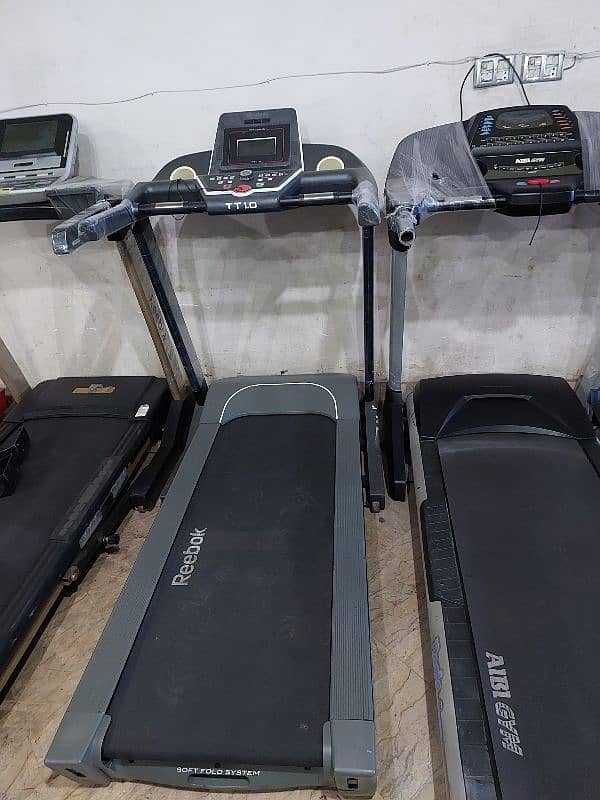 TREADMILL / RUNNING MACHINE / WALKING MACHINE / JOGGING MACHINE 2