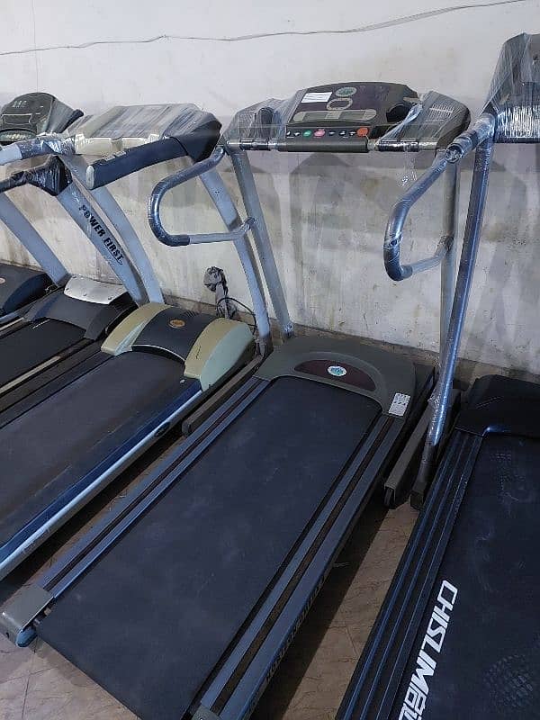 TREADMILL / RUNNING MACHINE / WALKING MACHINE / JOGGING MACHINE 3