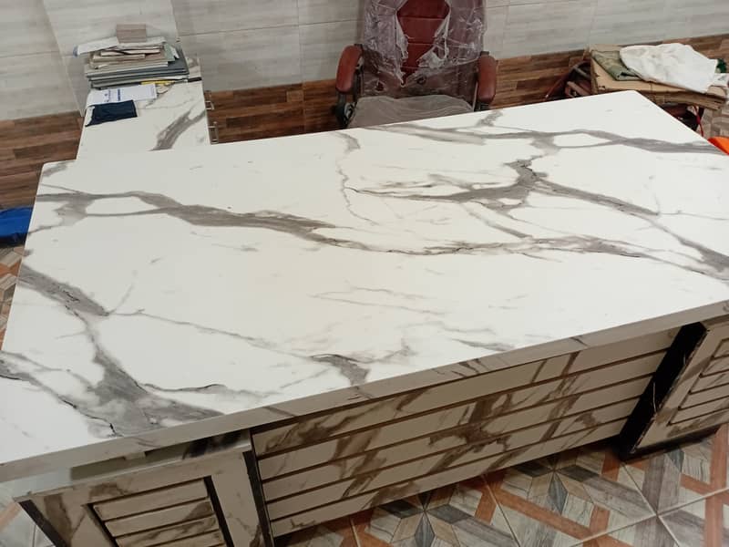New condition office use table 0