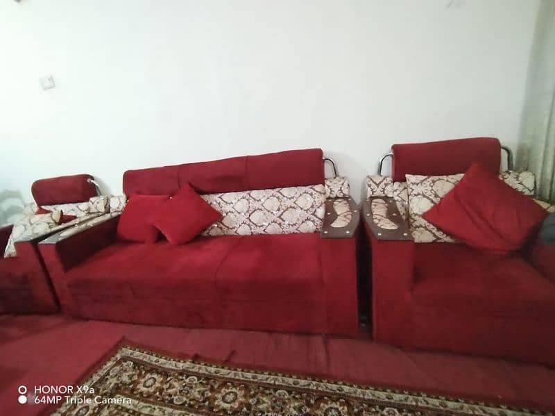 Sofa set in very good condition 1