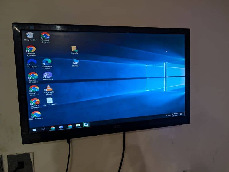 27 inch LCD New condition 3