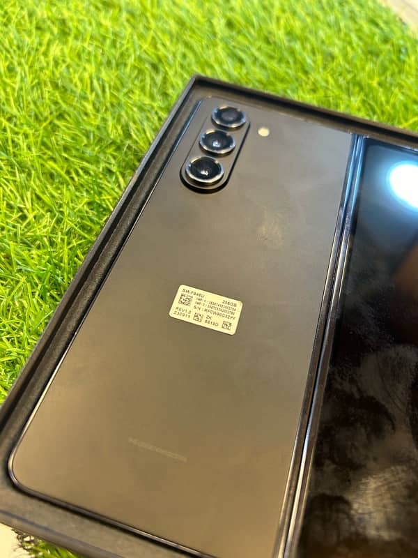 Galaxy Z Fold 5 12/256 Non pta 5