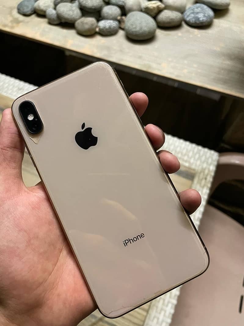 I phone xs max non pta golden colour 0