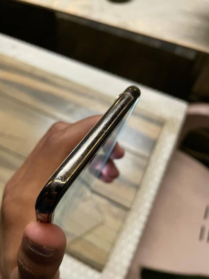 I phone xs max non pta golden colour 6