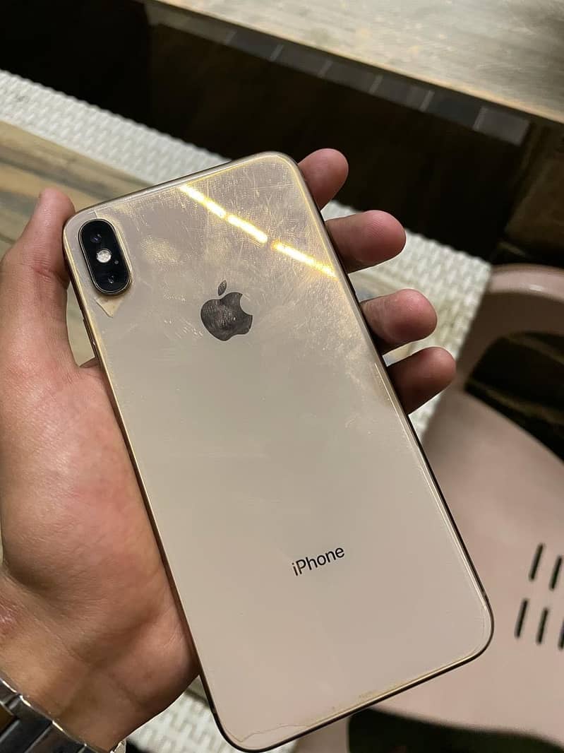 I phone xs max non pta golden colour 7