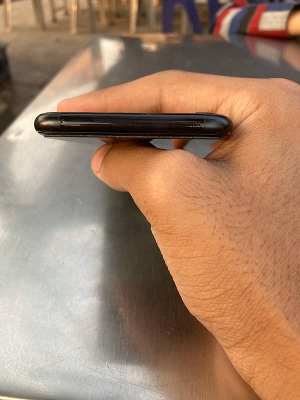 Iphone SE 2020 factory unlock non pta 5