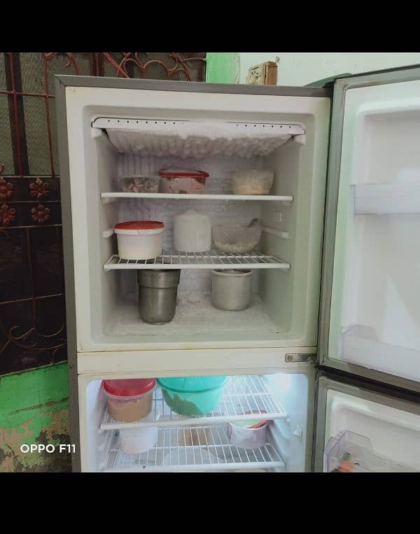 Changhong ruba medium size fridge for sale 3