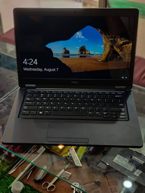Dell Latitude 5490 1