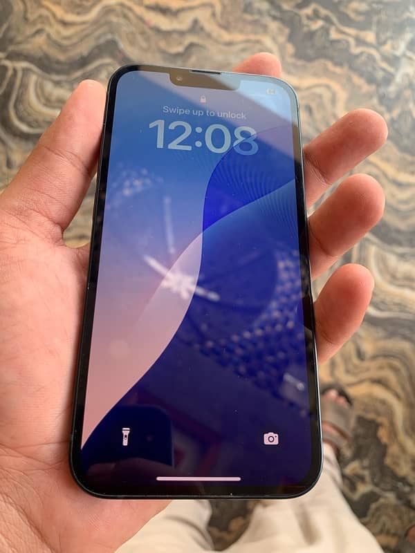 iPhone 13 lush condition 2
